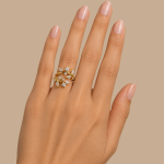 Anillo hojas cristal
